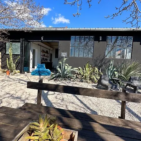 The Black House - Modern With Garden,1500m From