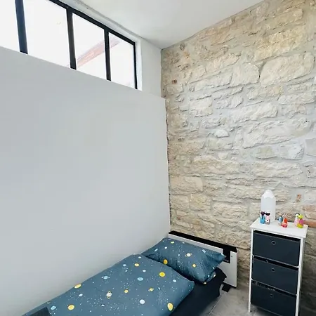 펜션 The Black House - Modern With Garden,1500m From *