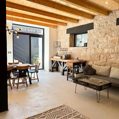 The Black House - Modern With Garden,1500m From * Umag