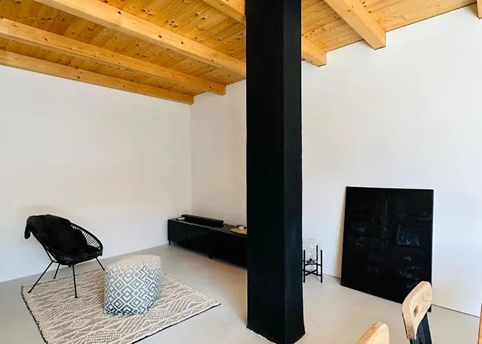 Holiday home The Black House - Modern With Garden,1500m From Umag