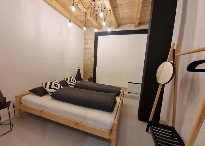 The Black House - Modern With Garden,1500m From Holiday home *