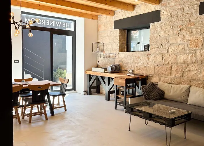 The Black House - Modern With Garden,1500m From * Umag